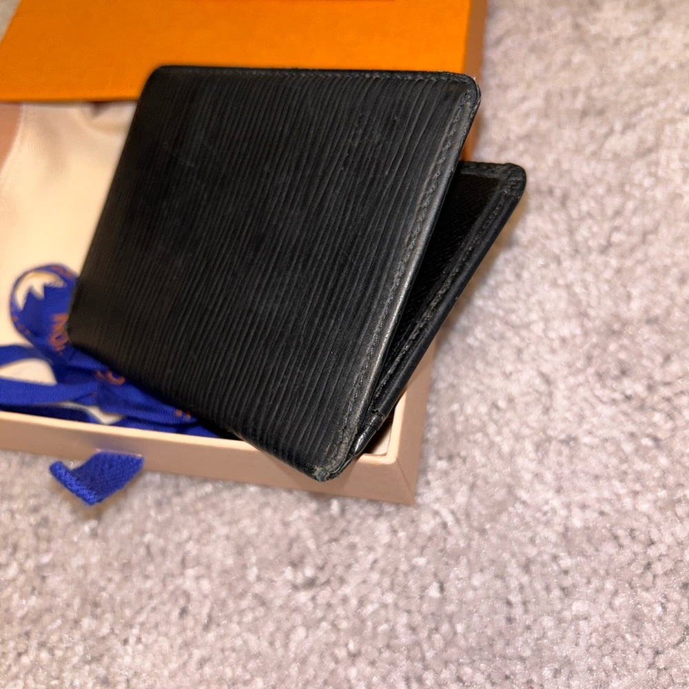 Louis Vuitton Epi wallet - Picture 9 of 9